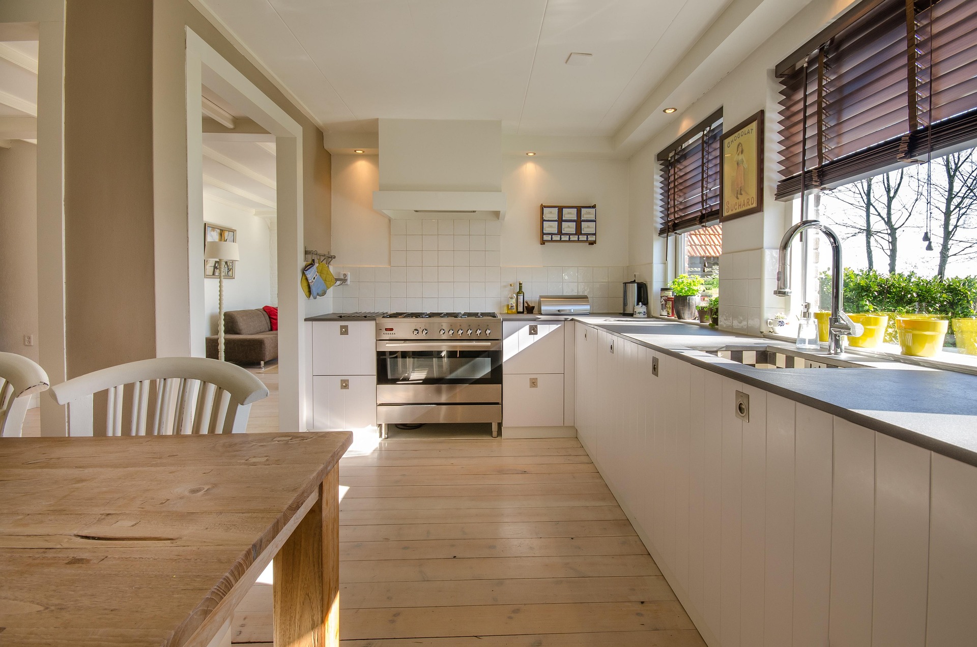 Hybrid flooring kitchen